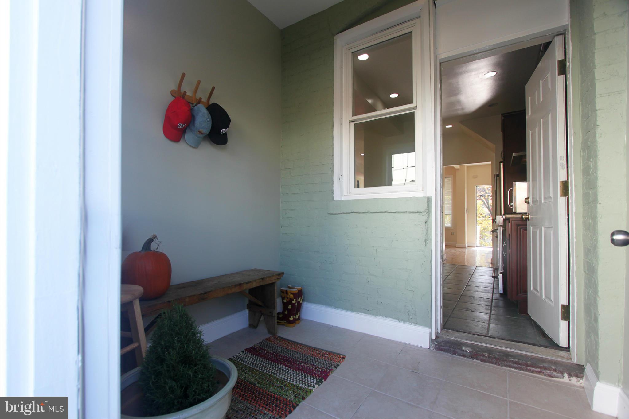 505 Columbia Road Northwest Washington, DC 20001 - Photo 12 of 27 Interior (General)