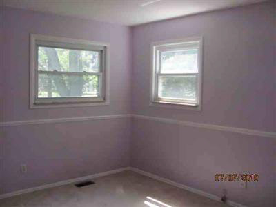 10151 East Coldwater Road Davison, MI 48423 - Photo 4 of 6 20136936-3.JPG
