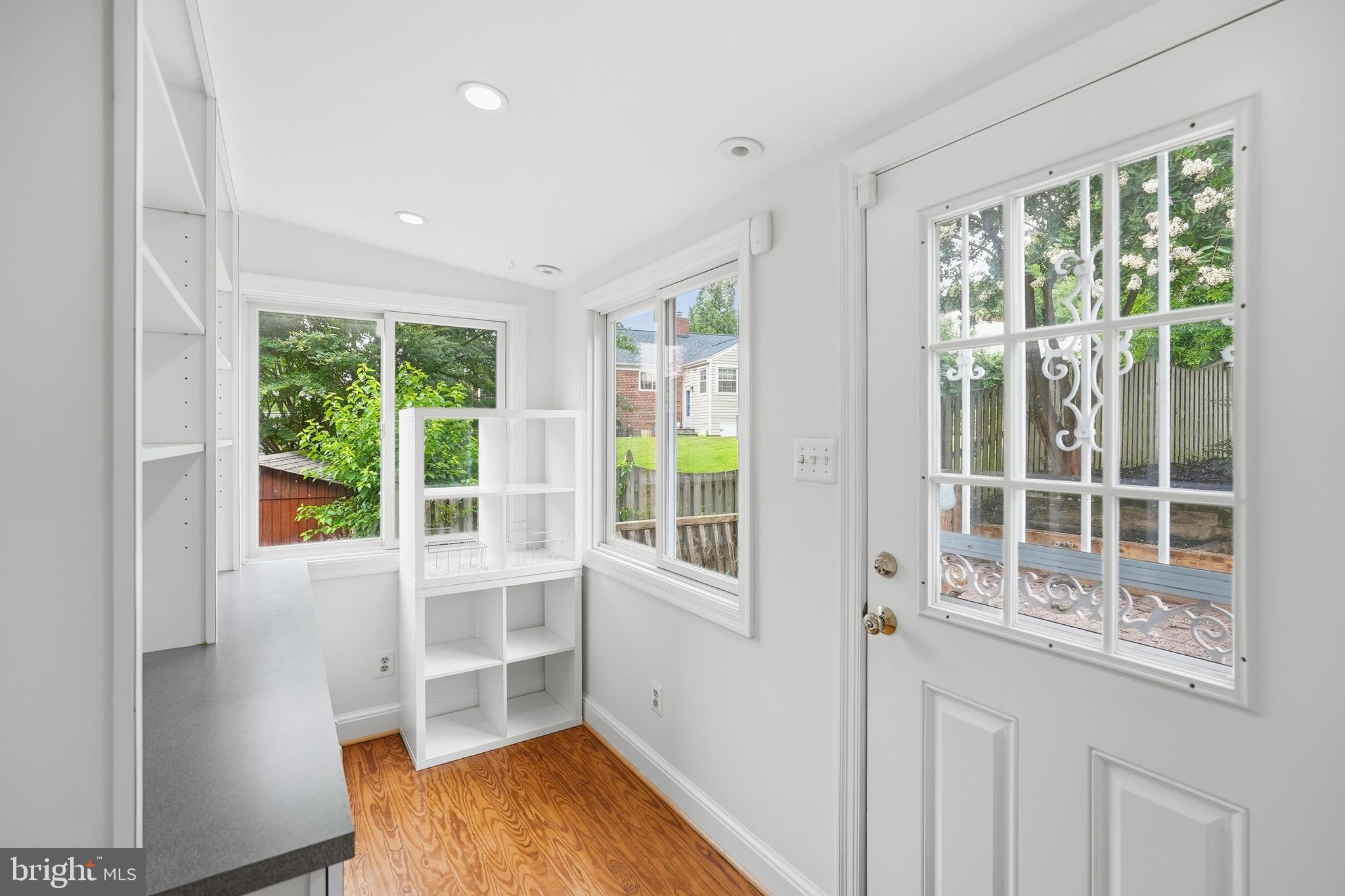 10006 Greenock Road Silver Spring, MD 20901 - Photo 10 of 34