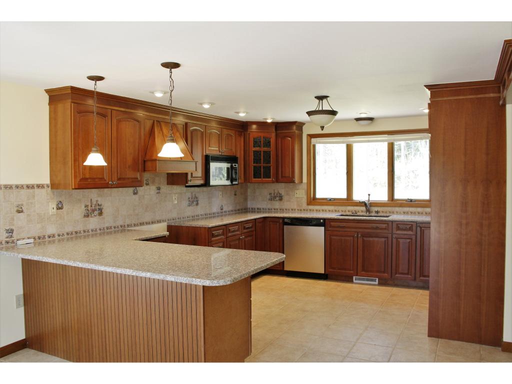 199 Hillcroft Road Laconia, NH 03246 - Photo 9 of 36 Gallery Image 9