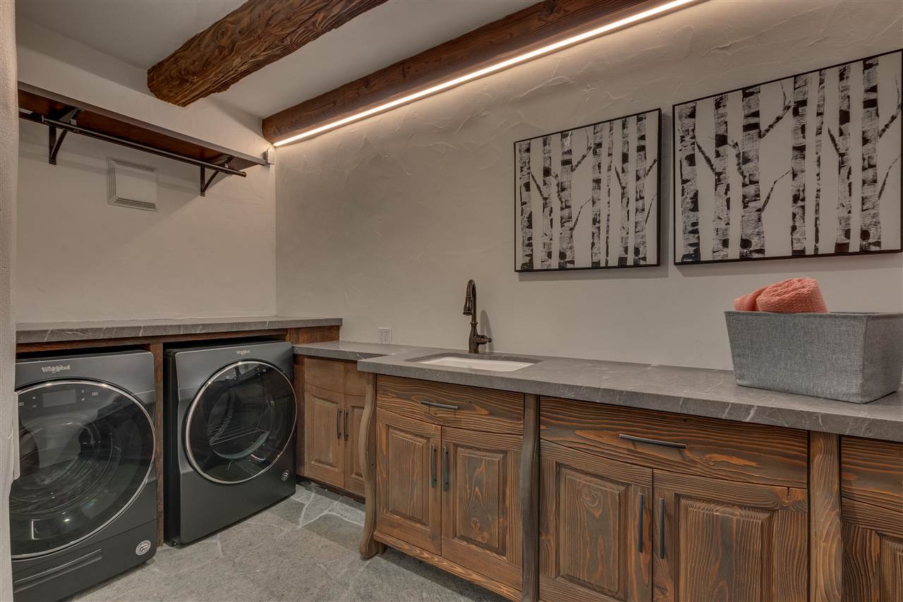 8989 River Road Truckee, CA 96161 - Photo 19 of 21