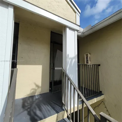 $1,900 | 999 Hamilton Drive, Unit 999D, Homestead, FL 33034