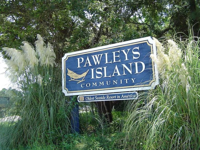 56 Enclave Place Pawleys Island, SC 29585 - Photo 2 of 7