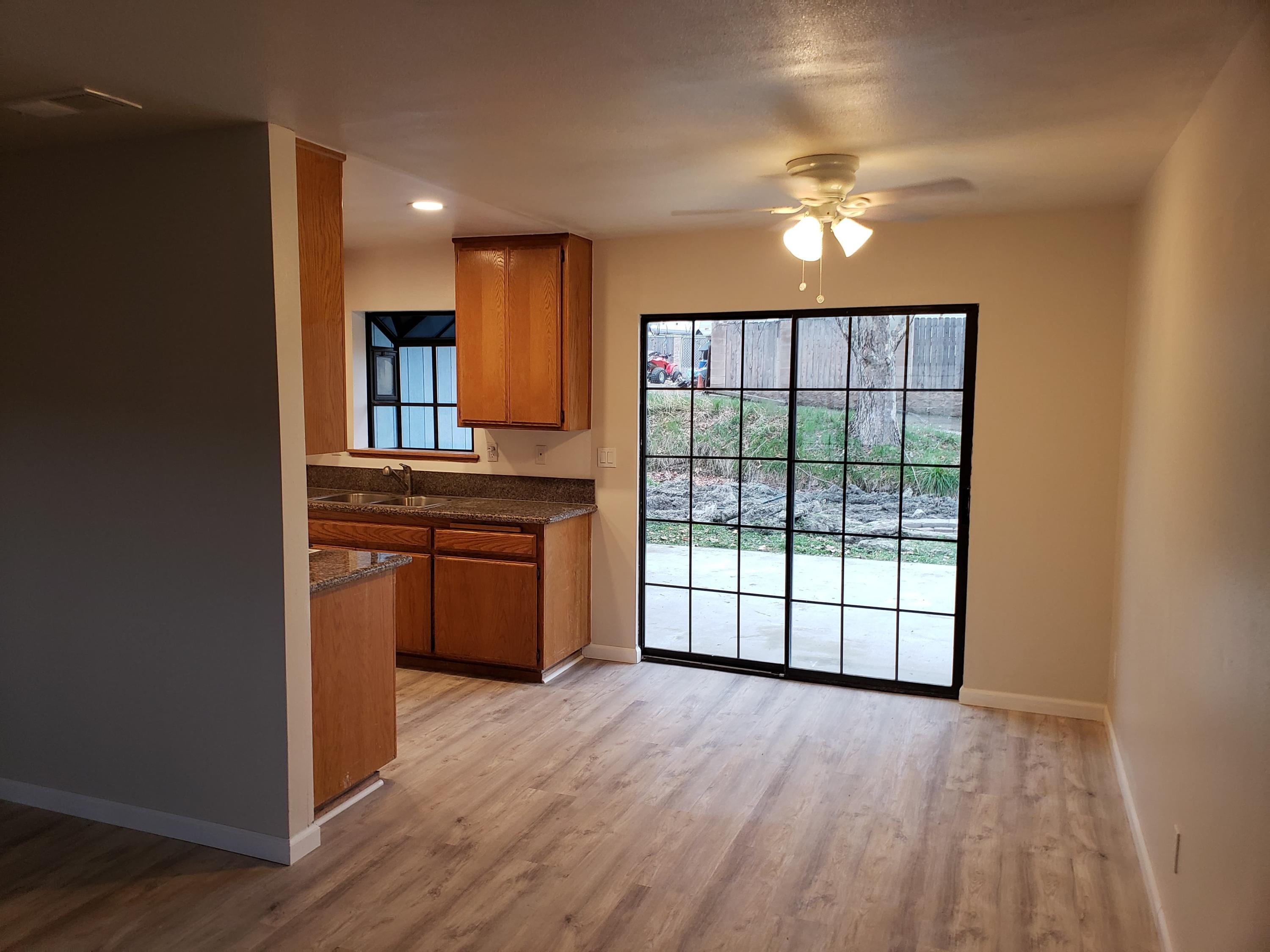 20016 Springhill Avenue Tehachapi, CA 93561 - Photo 6 of 26 Springhill 6