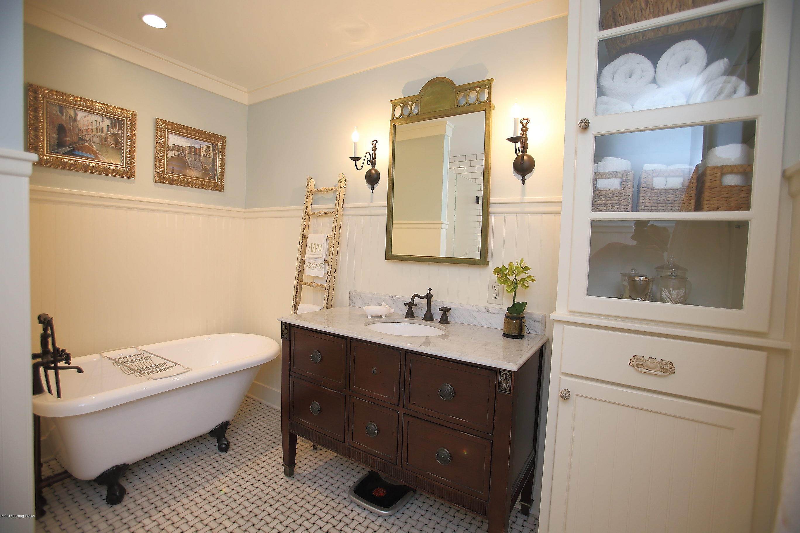 3311 Lexington Road Louisville, KY 40206 - Photo 33 of 68 Master Bath