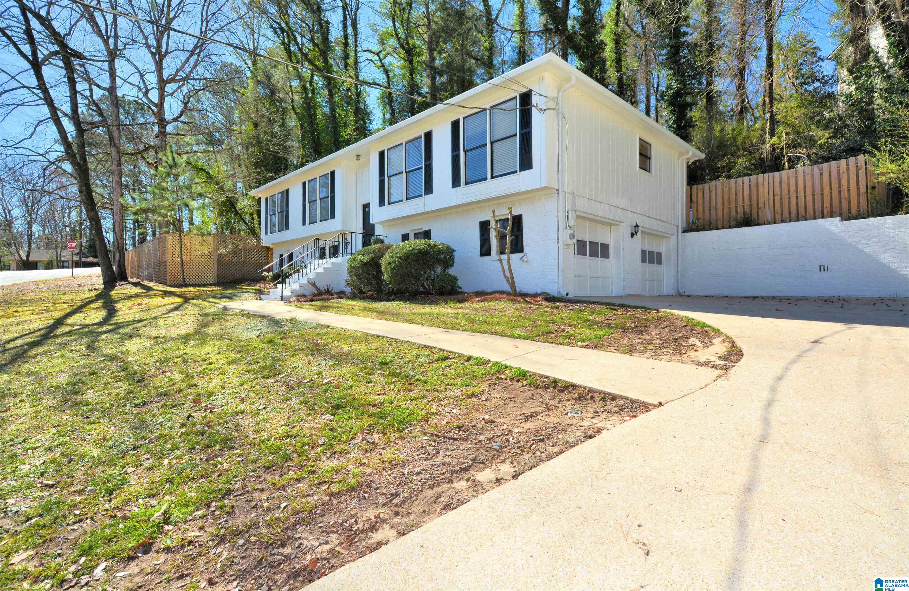 3466 Heather Lane Birmingham, AL 35216 - Photo 2 of 55