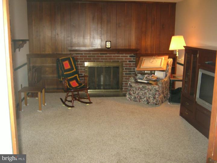 105 Wembley Road Wilmington, DE 19808 - Photo 5 of 25 Den
