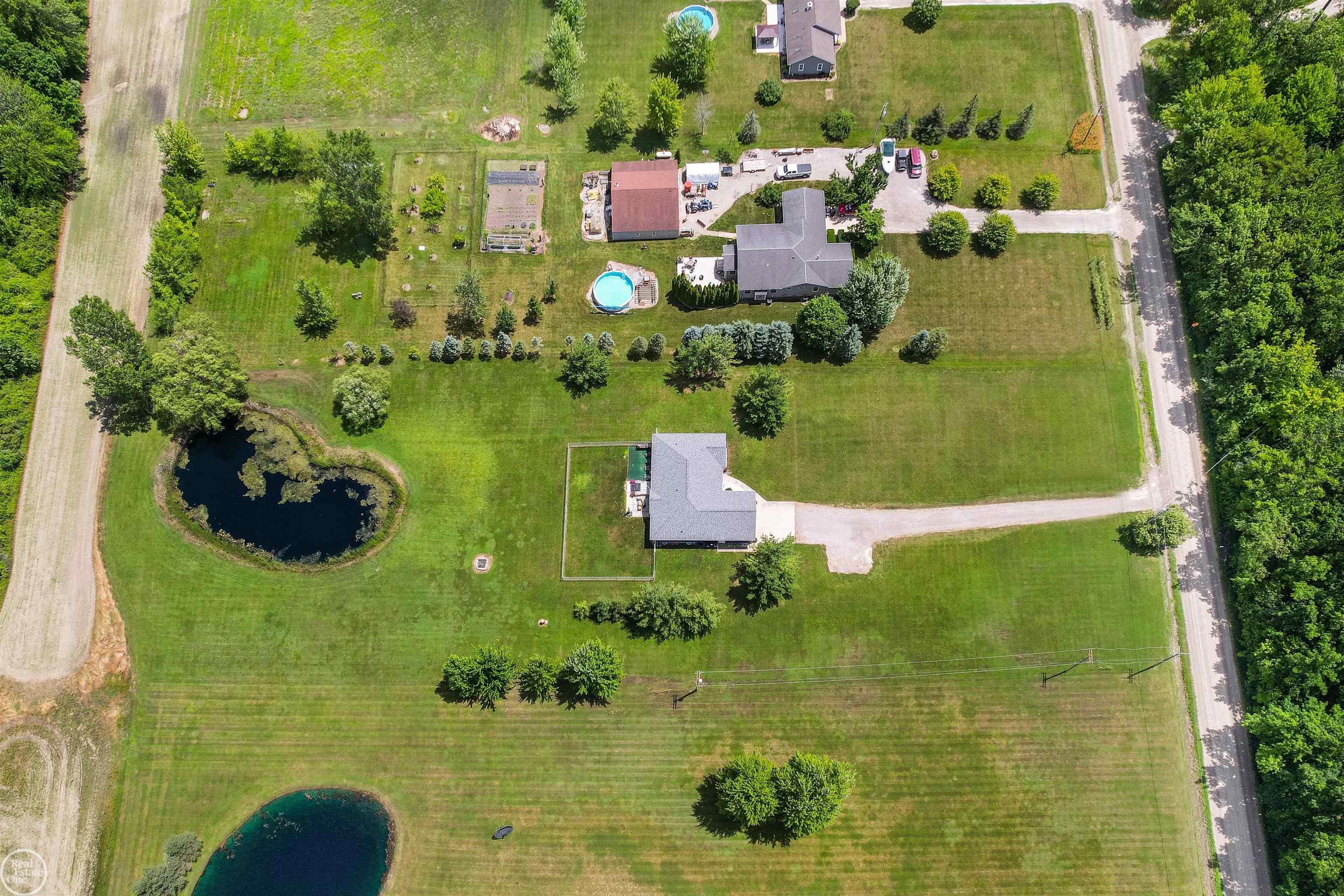 27611 Prinz Road Richmond, MI 48062 - Photo 45 of 50 50180598-d7051f71-0eef-4ff8-ae3b-91d56d3326d2.JPG