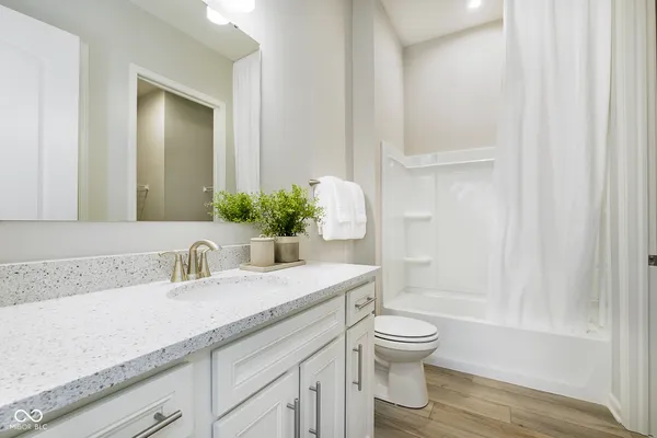 $550,000 | 13325 Stowe Circle, Noblesville, IN 46060