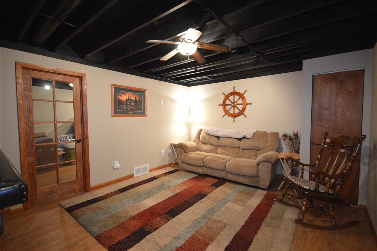 3660 South Maple Valley Road Suttons Bay, MI 49682 - Photo 22 of 33 1884457-21.JPG