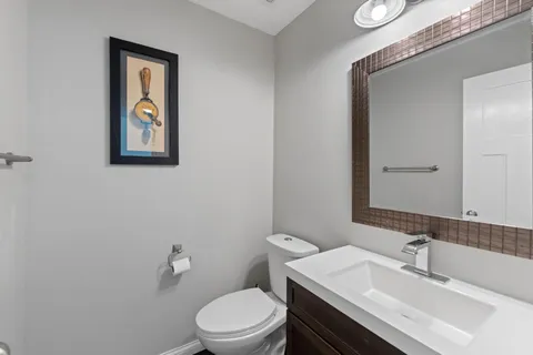 $325,000 | 1335 Spencer Road West, St. Paul, MN 55108