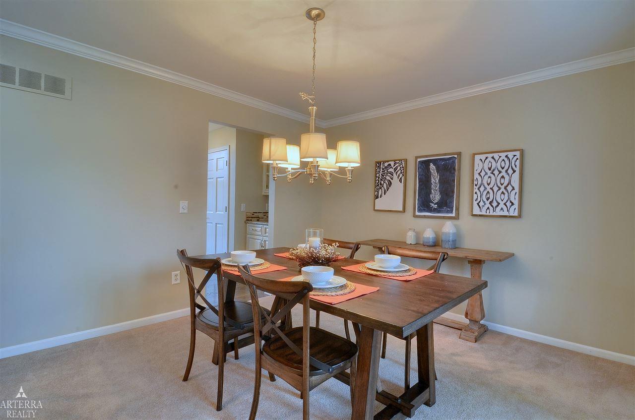 3927 White Tail Drive Rochester, MI 48306 - Photo 4 of 34 31331357-12.JPG