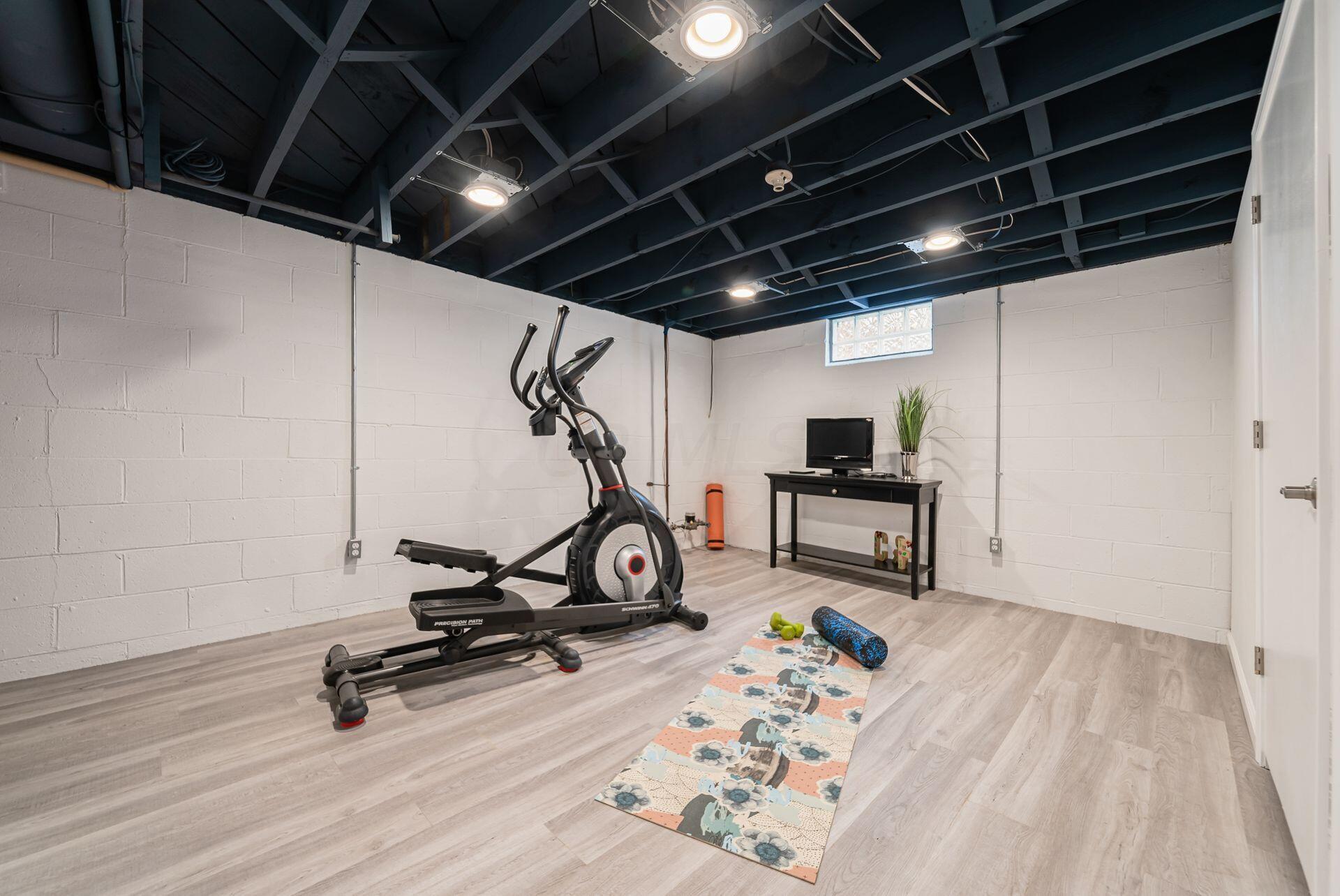 539 Acton Road Columbus, OH 43214 - Photo 28 of 47 Lower Level Exercise Room