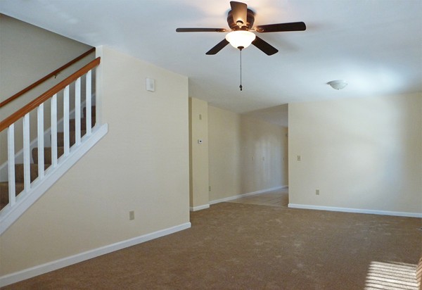 16 Montcalm Street Springfield, MA 01151 - Photo 2 of 26