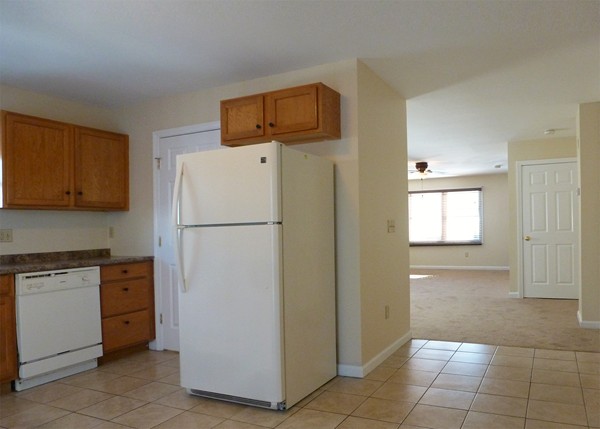 16 Montcalm Street Springfield, MA 01151 - Photo 6 of 26