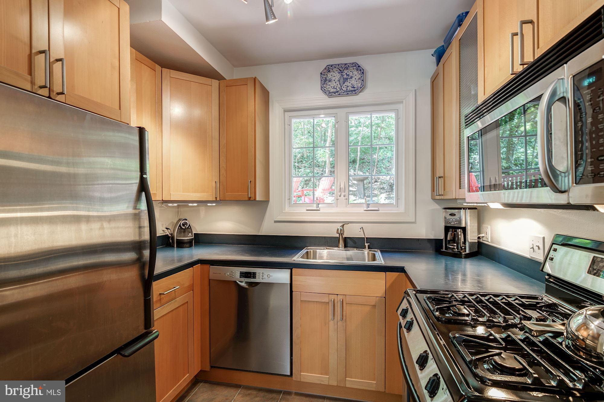 1611 Preston Road Alexandria, VA 22302 - Photo 9 of 44 Gallery Image 9