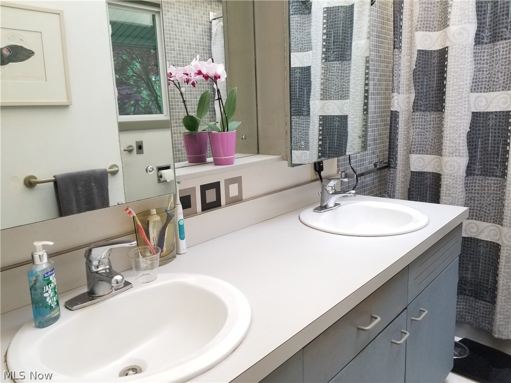 3615 Ira Road Akron, OH 44333 - Photo 15 of 20 Gallery Image 15