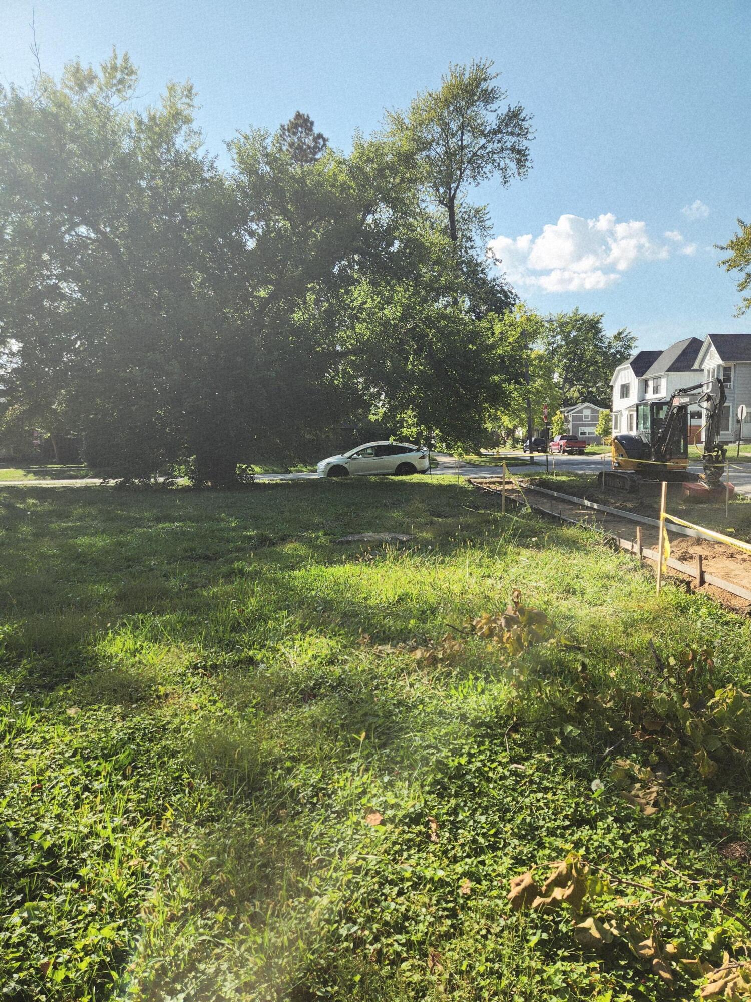 8 Wayne Street Valparaiso, IN 46385 - Photo 7 of 11 a view of a lake with houses