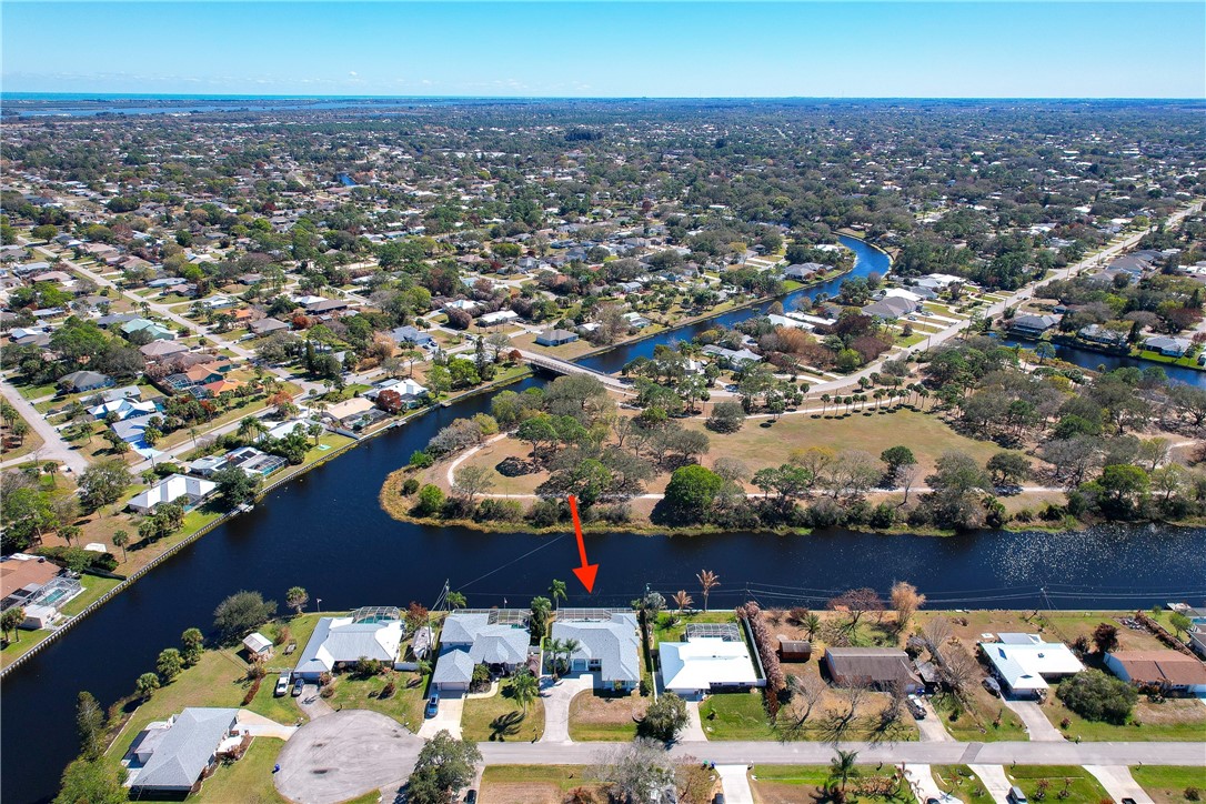 419 Ponoka Street Sebastian, FL 32958 - Photo 32 of 33 an aerial view of a building with seating space