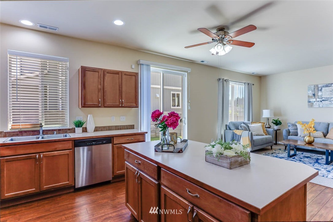 507 South 20th Street Renton, WA 98055 - Photo 11 of 33 Gallery Image 11