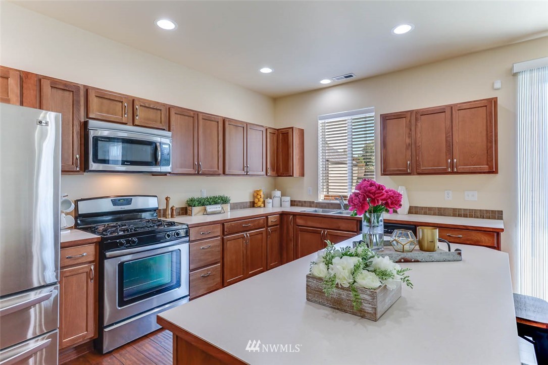 507 South 20th Street Renton, WA 98055 - Photo 10 of 33 Gallery Image 10