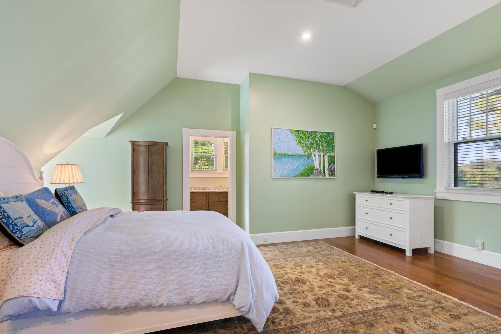 749 South Main Street Centerville, MA 02632 - Photo 60 of 79 Carriage house bedroom