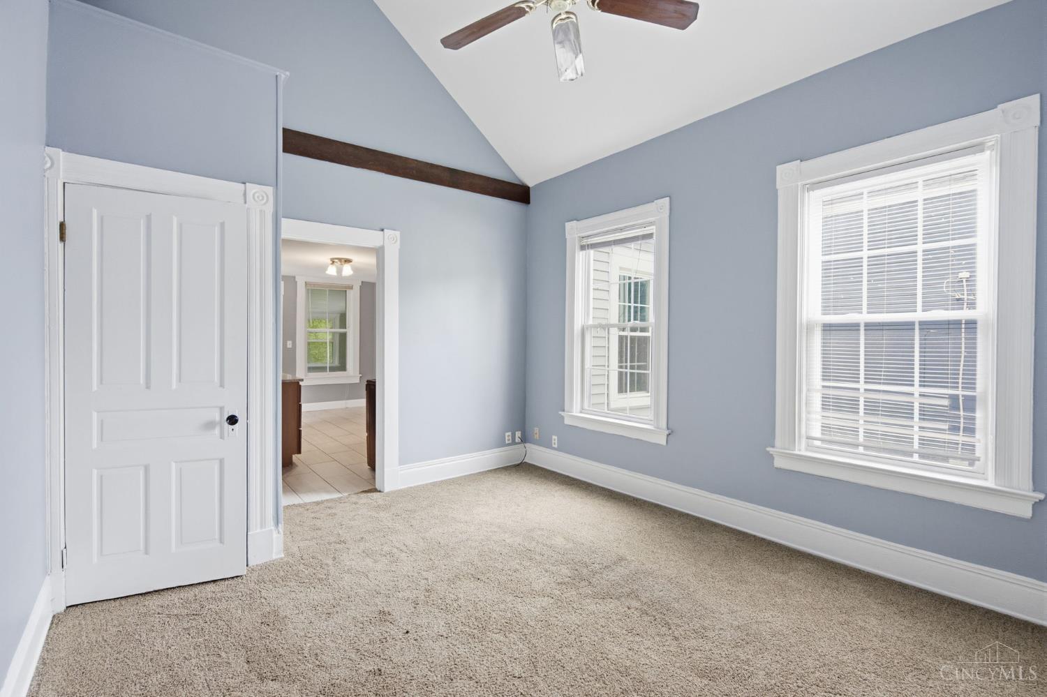 3262 Linwood Avenue Cincinnati, OH 45208 - Photo 39 of 53
