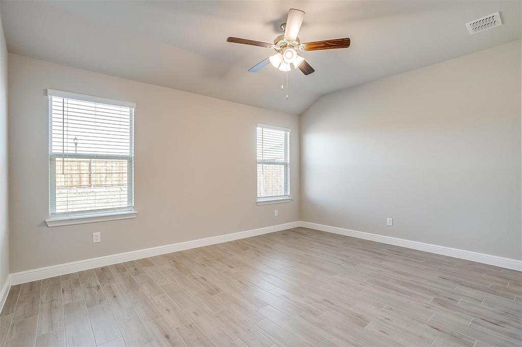 413 Alice Harney Road Burleson, TX 76028 - Photo 16 of 32