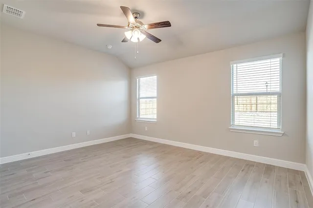 $2,600 | 413 Alice Harney Road, Burleson, TX 76028