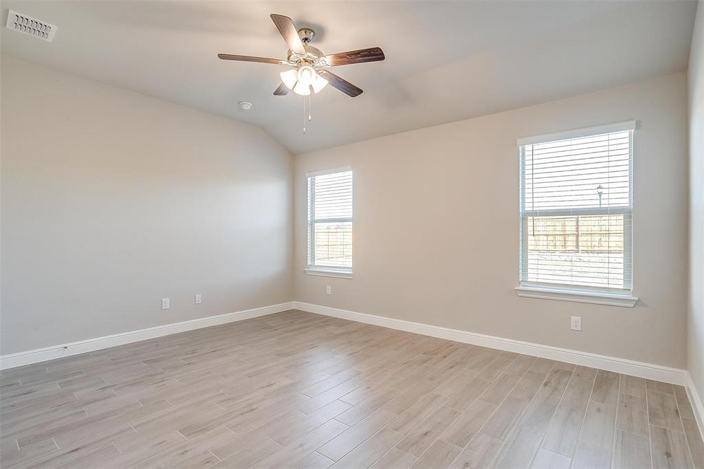 413 Alice Harney Road Burleson, TX 76028 - Photo 18 of 32