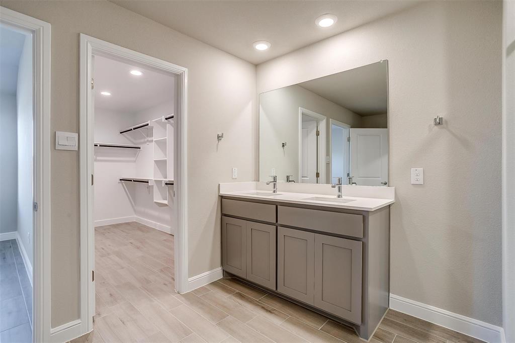 413 Alice Harney Road Burleson, TX 76028 - Photo 20 of 32