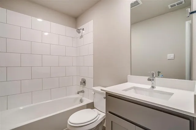 $2,600 | 413 Alice Harney Road, Burleson, TX 76028