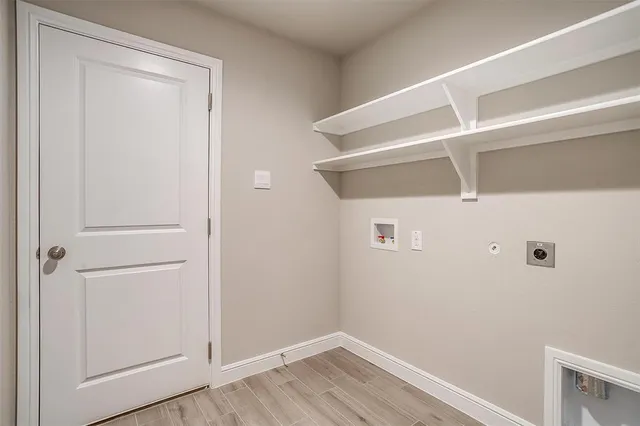 $2,600 | 413 Alice Harney Road, Burleson, TX 76028