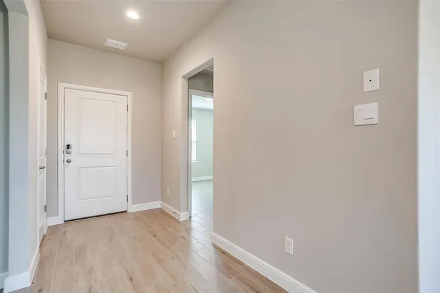 $2,600 | 413 Alice Harney Road, Burleson, TX 76028