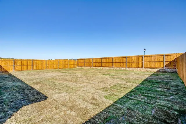 $2,600 | 413 Alice Harney Road, Burleson, TX 76028