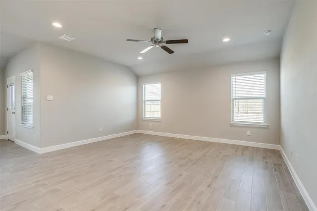 $2,600 | 413 Alice Harney Road, Burleson, TX 76028