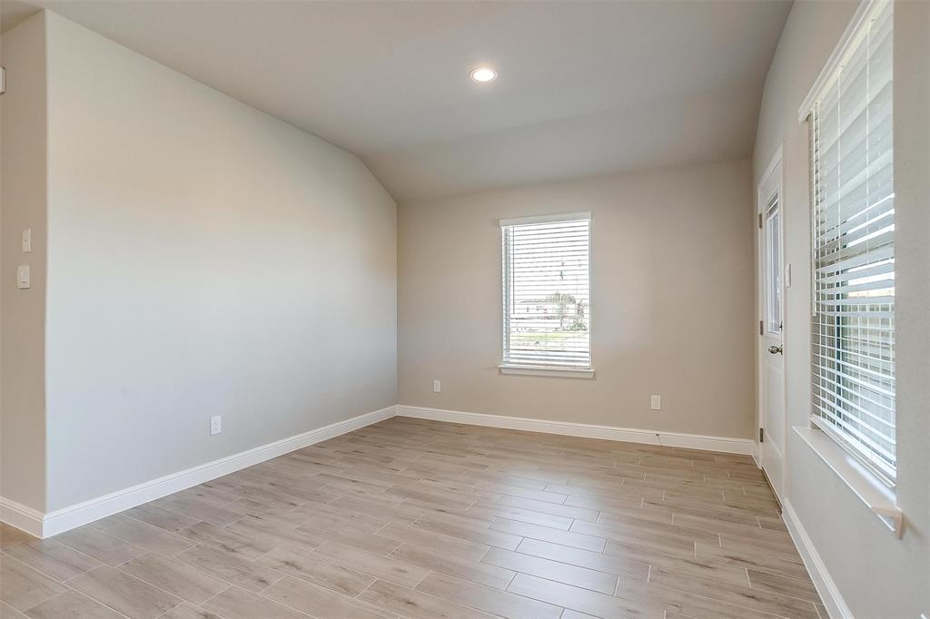 413 Alice Harney Road Burleson, TX 76028 - Photo 8 of 32