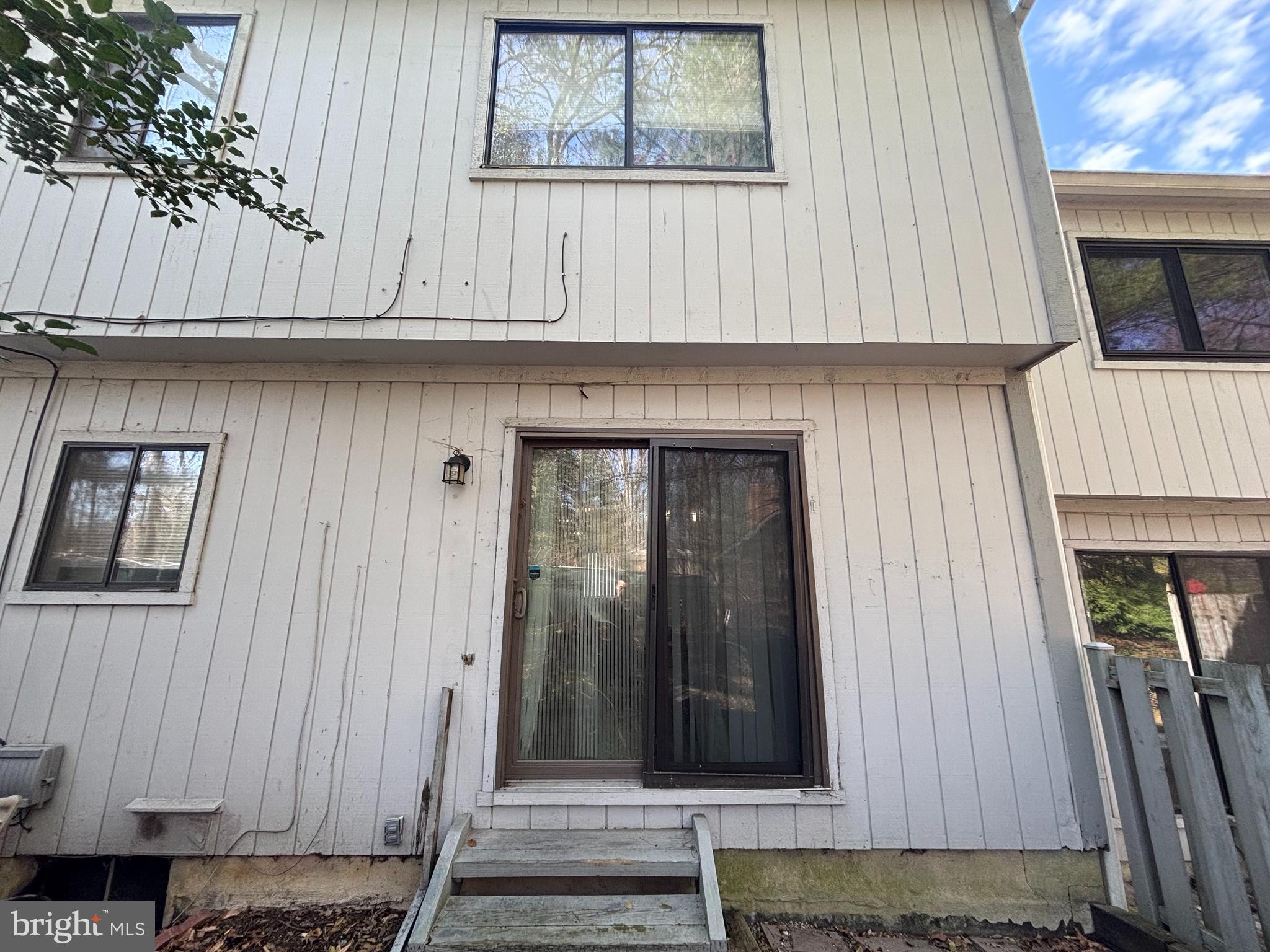 35 Harwood Lane Clementon, NJ 08021 - Photo 21 of 24 a door with a outdoor space
