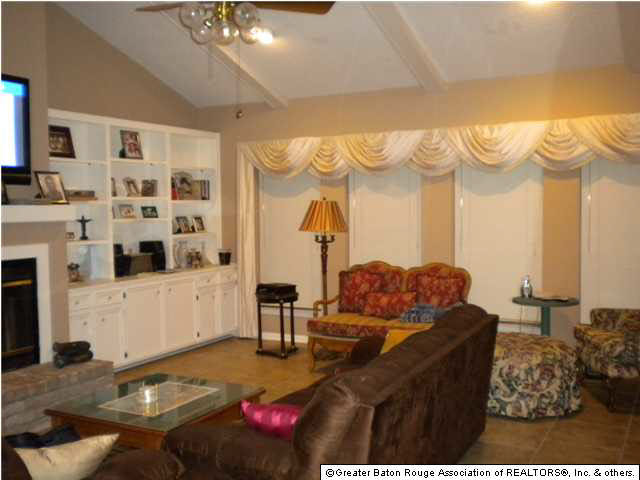 13624 Cypress Ridge Avenue Baton Rouge, LA 70817 - Photo 8 of 11 Gallery Image 8