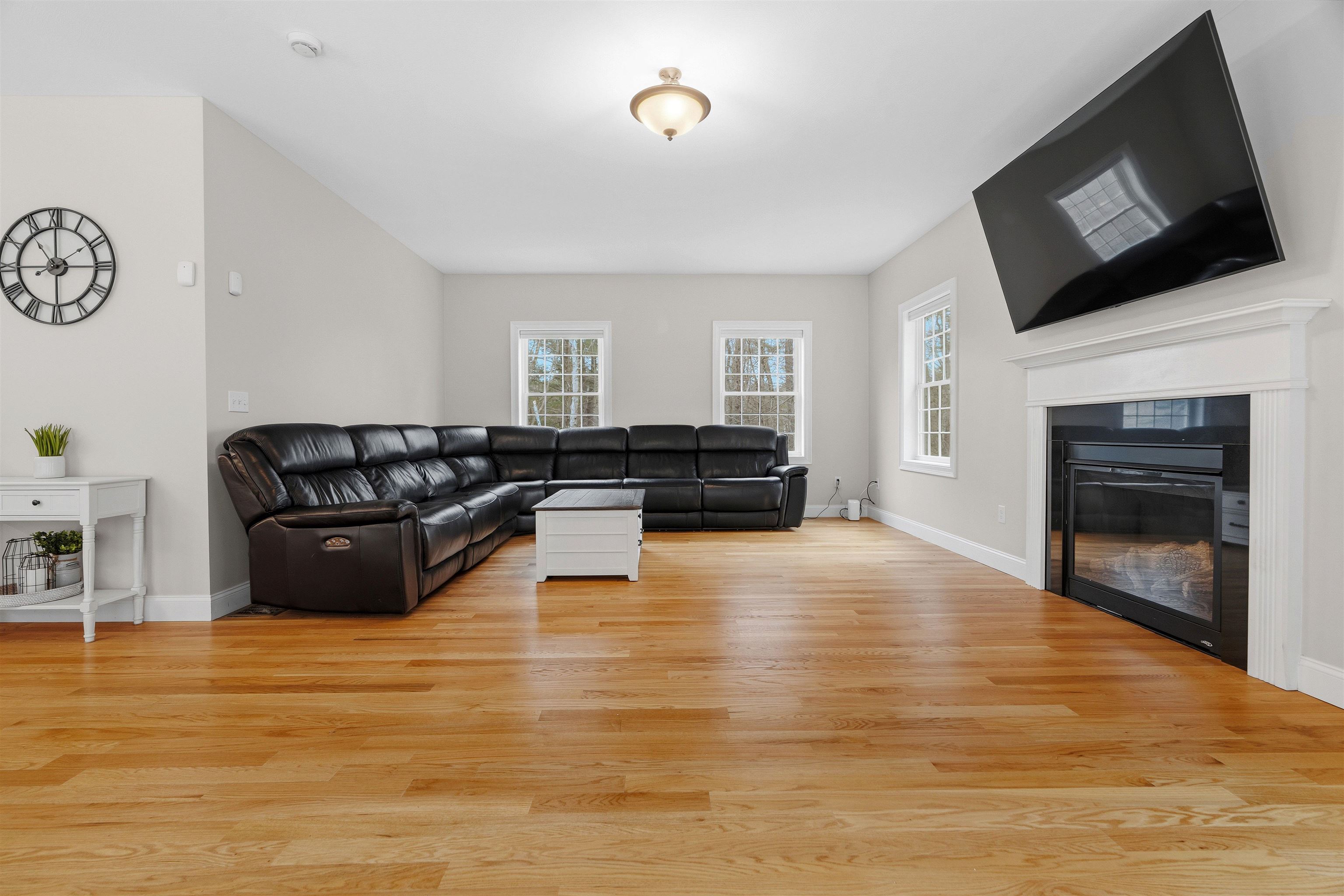 18 Longmeadow Road Windham, NH 03087 - Photo 10 of 42 Gallery Image 10