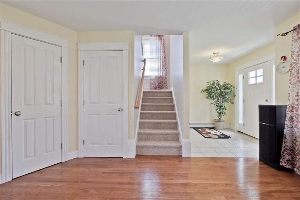 9 Castle Rock Drive Cumberland, ME 04021 - Photo 11 of 35 Photo