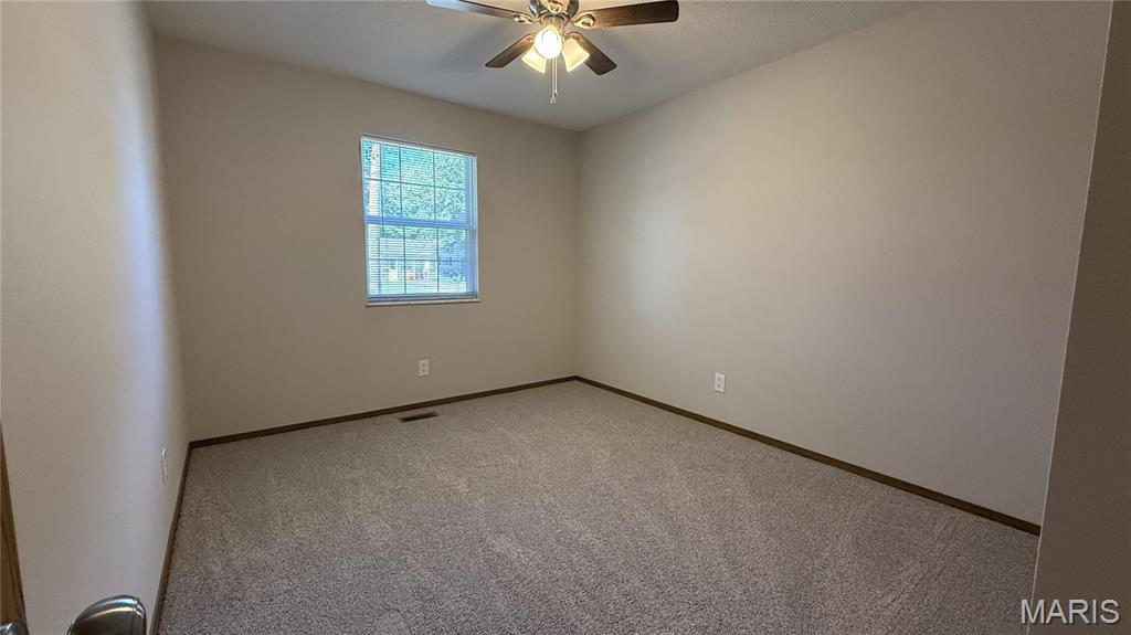 301 Ackerman Place Troy, IL 62294 - Photo 12 of 21