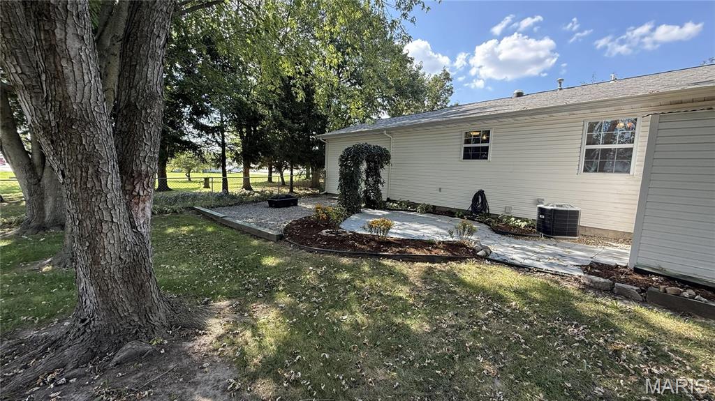 301 Ackerman Place Troy, IL 62294 - Photo 20 of 21