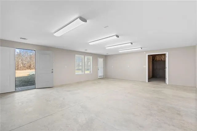 $485,000 | 17604 Greyhawke Ridge Drive, Smithville, MO 64089