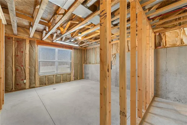 $485,000 | 17604 Greyhawke Ridge Drive, Smithville, MO 64089