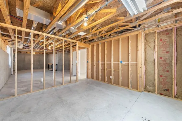 $485,000 | 17604 Greyhawke Ridge Drive, Smithville, MO 64089