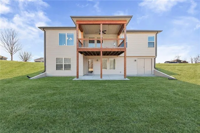 $485,000 | 17604 Greyhawke Ridge Drive, Smithville, MO 64089