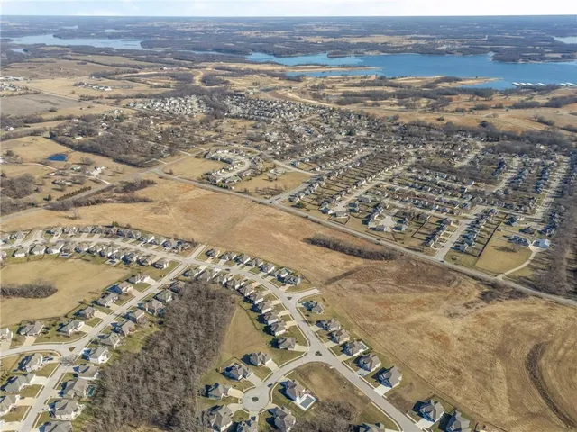 $485,000 | 17604 Greyhawke Ridge Drive, Smithville, MO 64089