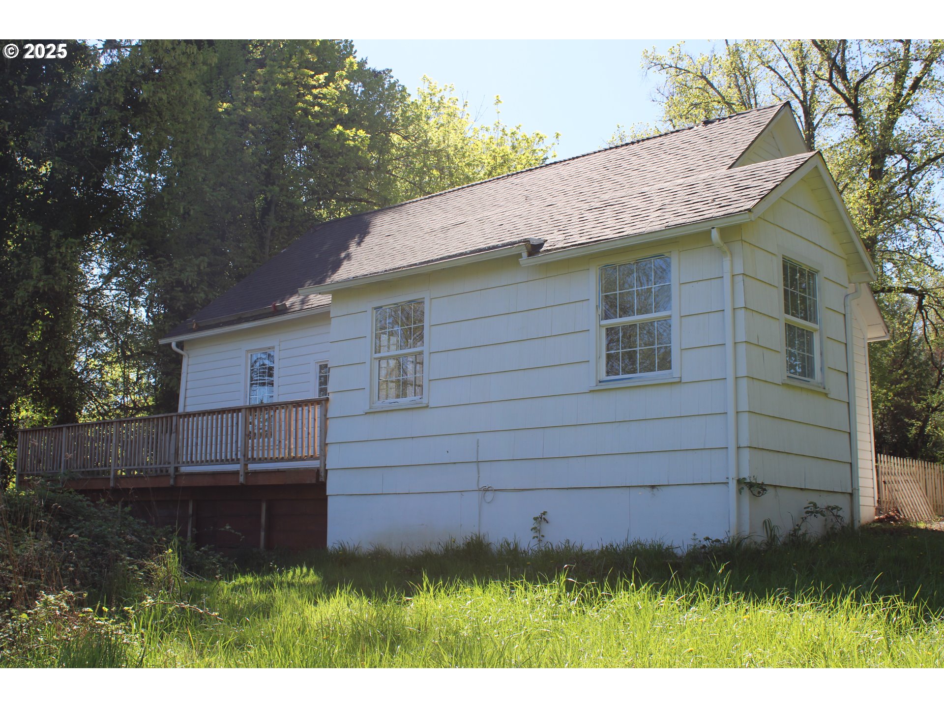 10285 South New Era Road Canby, OR 97013 - Photo 21 of 22 a view of a backyard