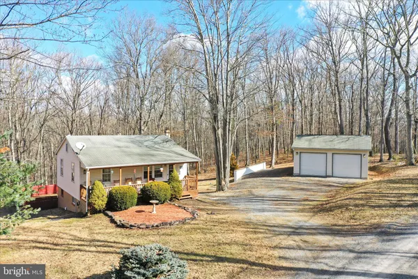 $329,000 | 515 Gloyd Lane, Great Cacapon, WV 25422